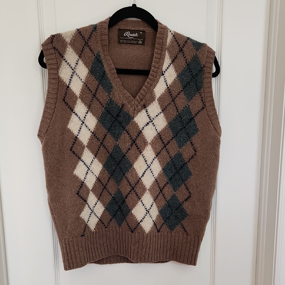 M Rendale 100% Wool Vest.